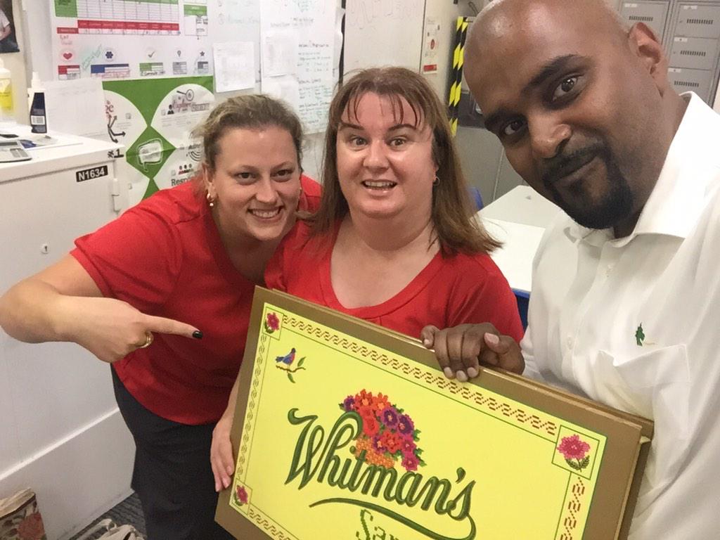 flickels's tweet photo. @RavingFanRevolt @winningwenty @STGBOSP @adzy_Y85 @ST2010 @GreenDragonFell #ravingfans #winning #happycustomer #yummy http://t.co/yHR2DKbjcU