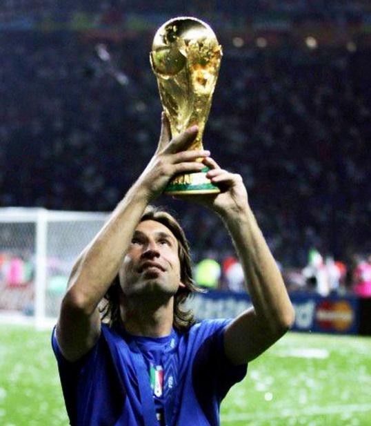 MotivacionesF's tweet photo. “Nunca siento presión. Pasé el 9 de julio de 2006 durmiendo y jugando al Play, en la tarde gané el Mundial” - Pirlo. http://t.co/JEfjkFmVxQ