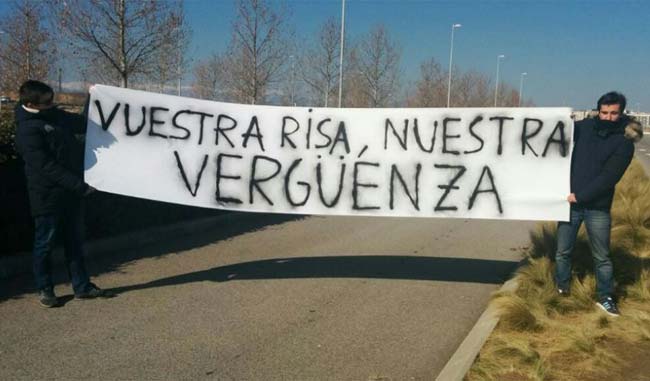 Meridianoonline's tweet photo. #RealMadrid Ancelotti y jugadores recibieron regaño de Florentino Pérez http://t.co/q00zXLRbdt http://t.co/mw0ATeszSE