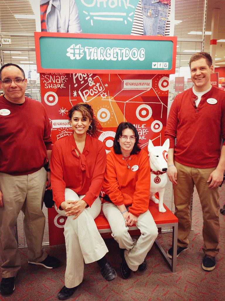 Taking our first #PoseAndPost with our new #TargetDog ! #T0620 #SmileAndStayAmazing 😃🎯 <a href="/ebfynbo/">Eric Fynbo</a>