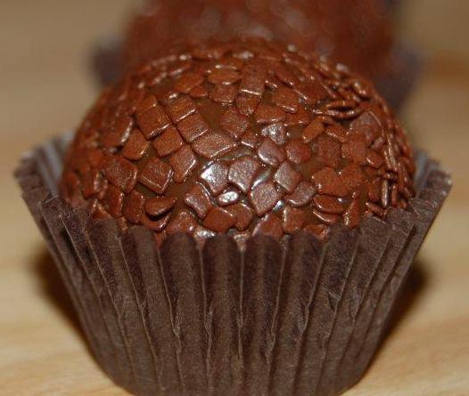 brigadeirobarn's tweet photo. Giada I love that you made #brigadeiro on your show! My business is called Brigadeiro Barn @GDeLaurentiis Yum! http://t.co/5B2r2DVMZI
