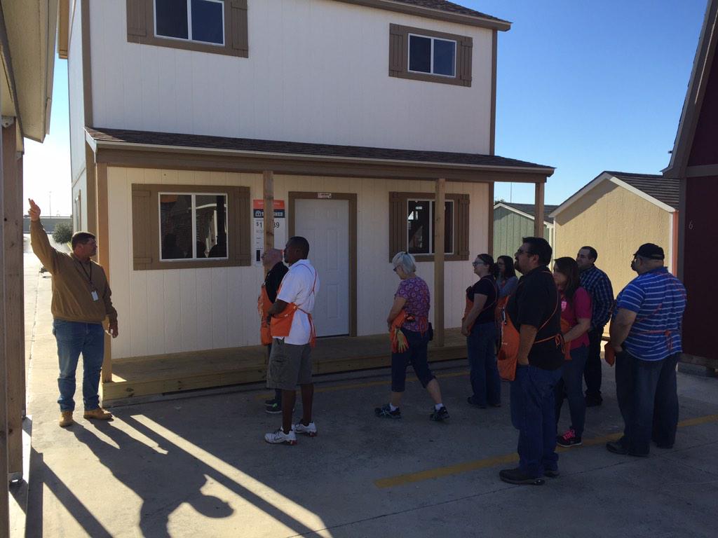 ForumHomeDepot's tweet photo. Hands on PK with John from Tuff Shed. http://t.co/58SoG5oF4f