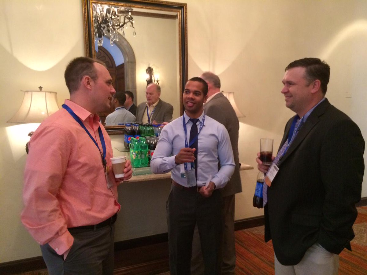sdcorn's tweet photo. .@wagner_farms @bisonfeeder &amp; @CornHack (not-pictured) rep'ing @sdcorn at the @USGC  conf in Costa Rica. #grains15 http://t.co/81JV5NzHaF