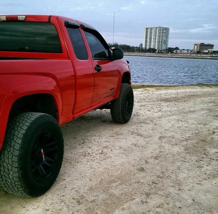 BadAssBowTies's tweet photo. Another bad ass Colorado #BadAssBowTies #chevy http://t.co/ZE9X2djisz