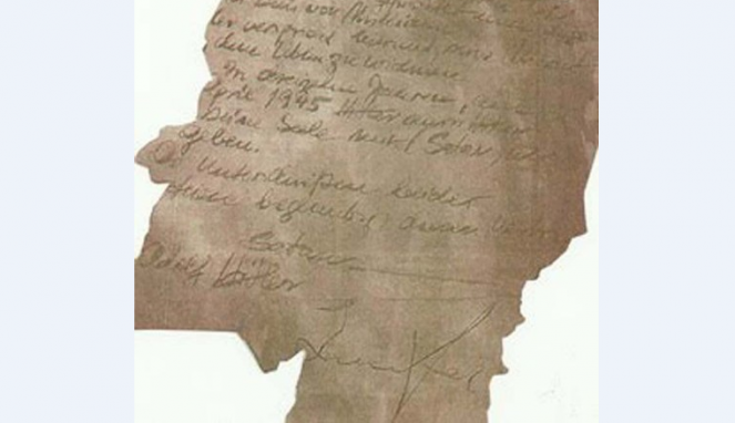 VIVAcoid's tweet photo. RT @VIVA_log: Surat Perjanjian Adolf Hitler dengan Iblis Ditemukan http://t.co/mXzlVfndRZ http://t.co/DgF5RGRwIc