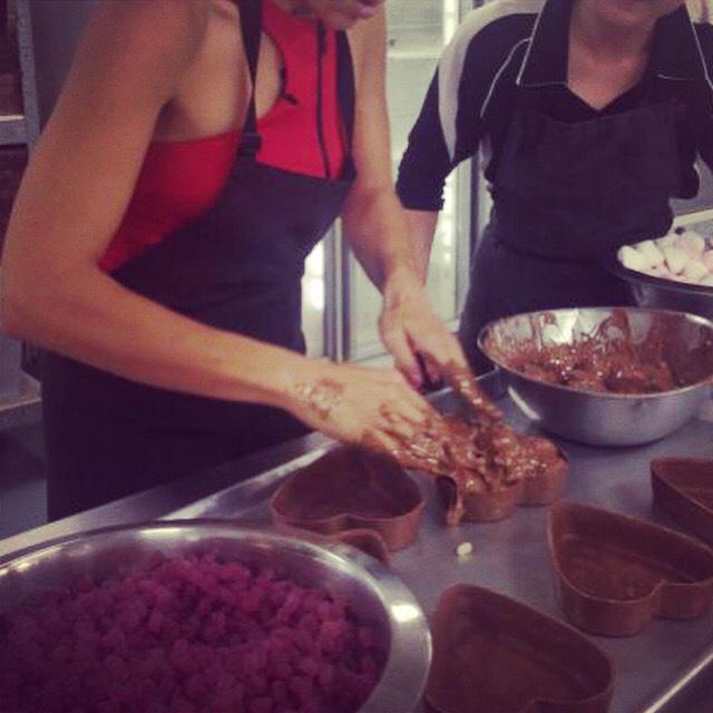 lisa_fernandez's tweet photo. I am currently creating a #valentinesday #weddinganniversary chocolate gift for @tmcmillan9 &amp; his wife at @freochoc http://t.co/W90vqVTbS3