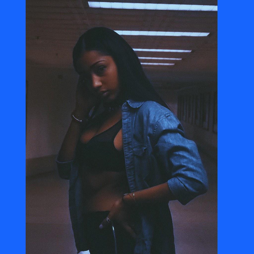 ByTokiwa's tweet image. “@indythebay: @LILBTHEBASEDGOD @GirlTimeUSA 💎#indybay http://t.co/dDe0FXW7EB”