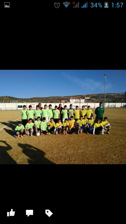 Tarde de fútbol entre salar-huetor por una gran persona como es #joseliyo. Sus amigos de varios equipos presentes.