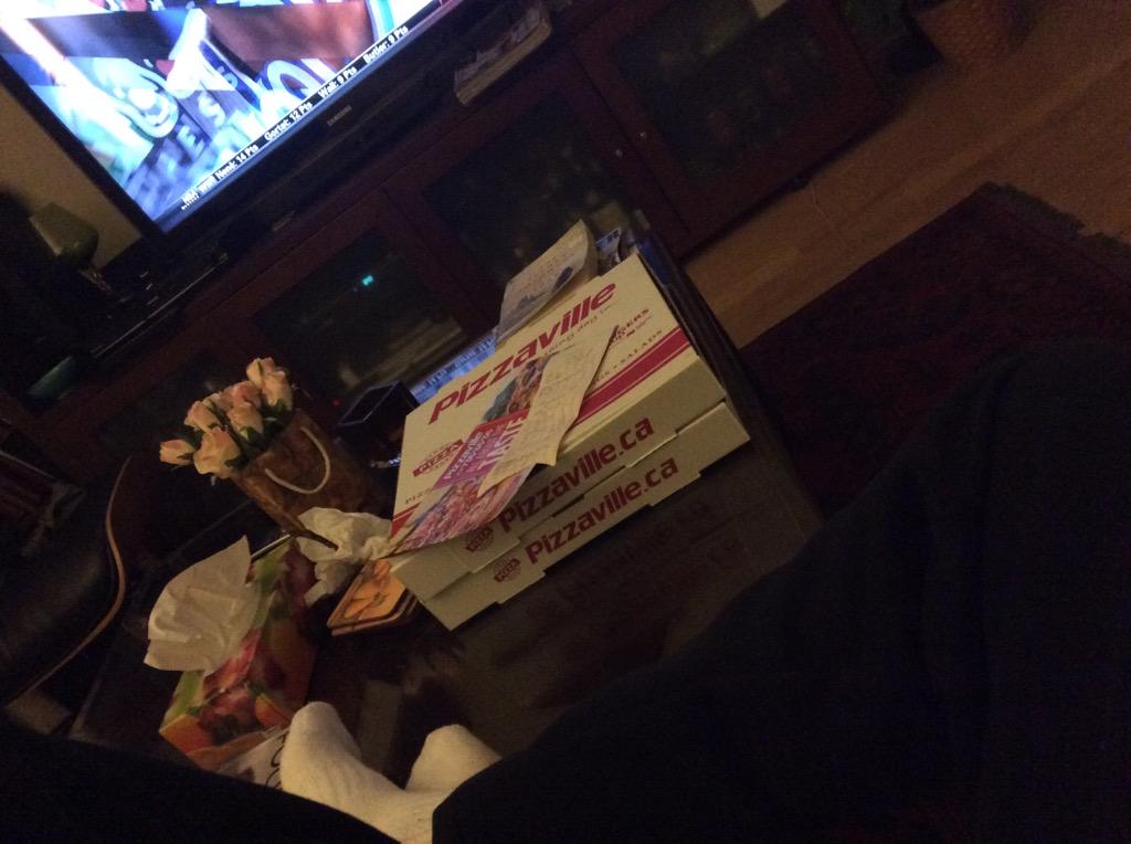 ArbisALLIN's tweet photo. @ArenAdamian I didn't even know... #cheatDayDoneRight http://t.co/1mkuMnSgJf