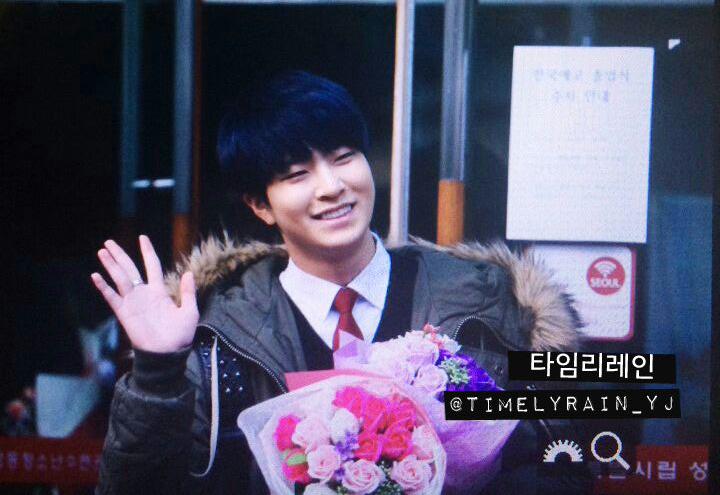 Timelyrain_YJ's tweet photo. 150210 한국예고 졸업식 #영재#Youngjae #갓세븐 #GOT7 http://t.co/K3y5xxG5An