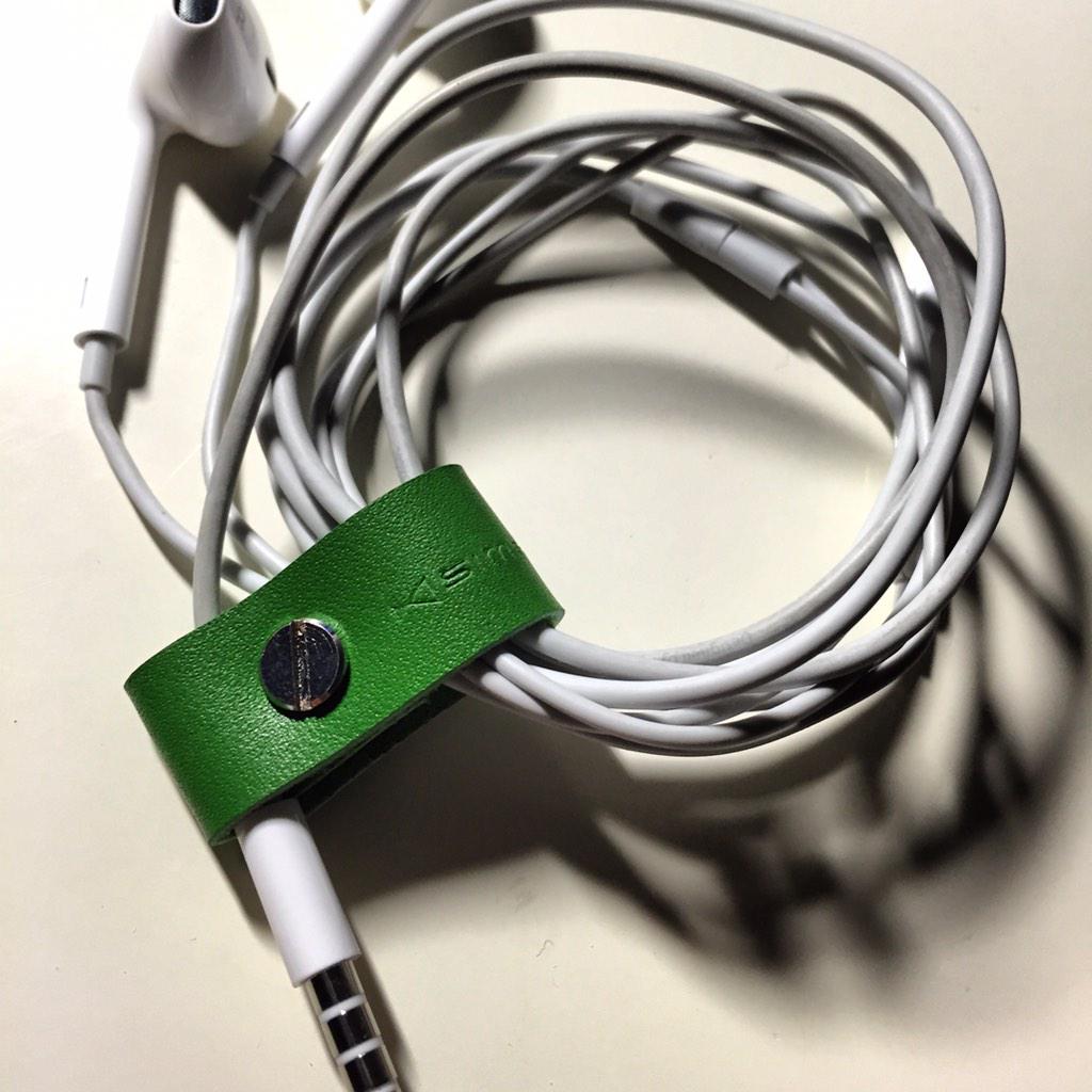 ipple181's tweet image. Leather cable holder #leather #cableholder #taiwandesign #Taiwan #handmade #simprich #shinphoto