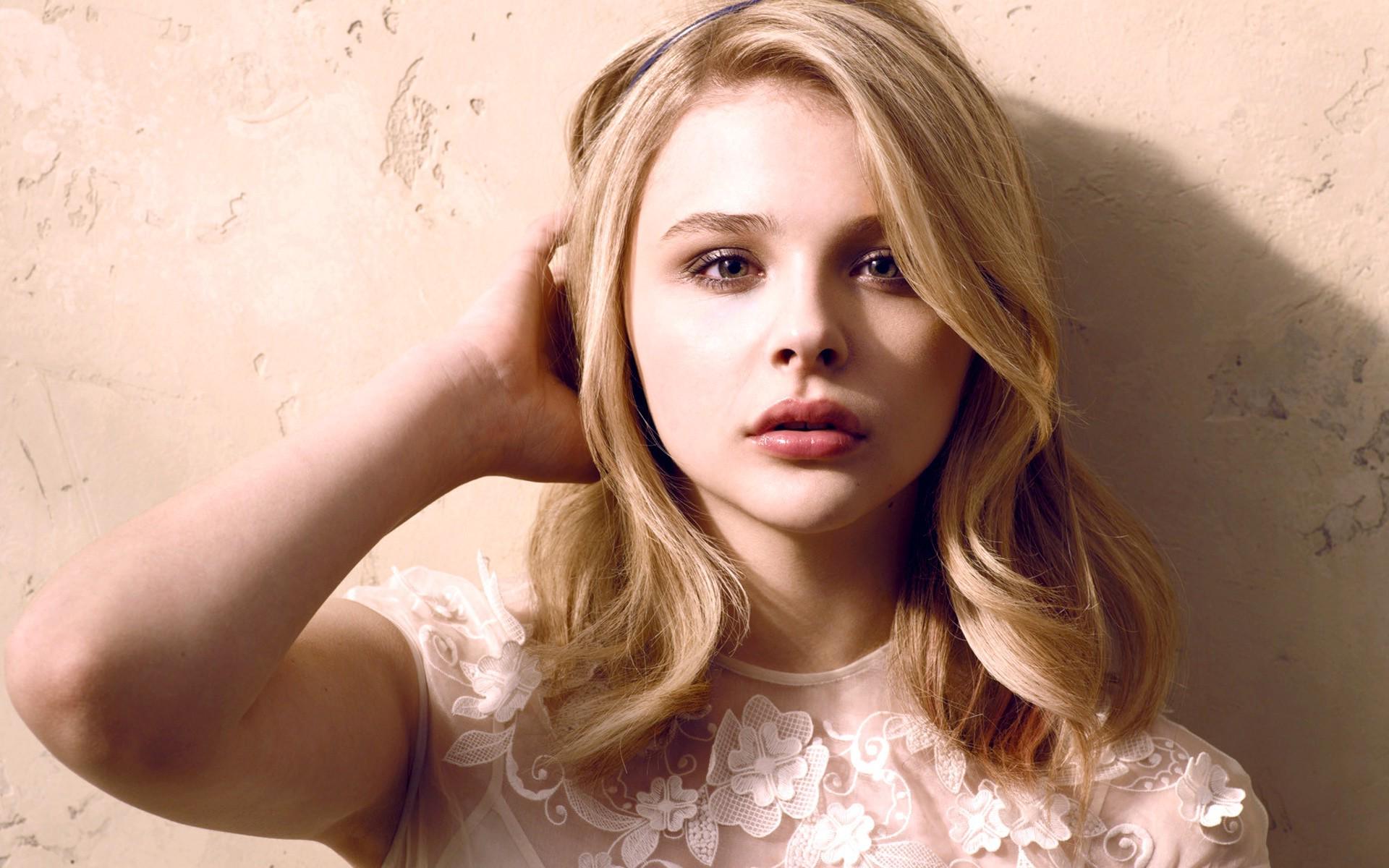 Ve bugun in be ik kertmesi Chloe Grace Moretz 18. do um gününü kutluyor! 
Happy Birthday 