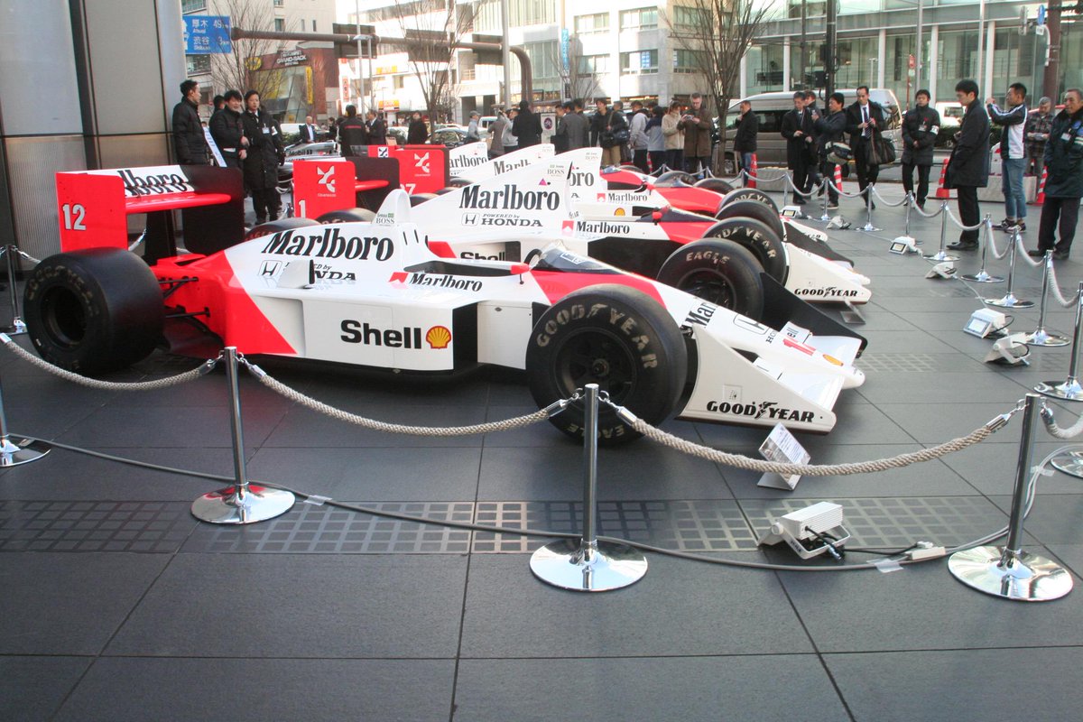 WebTractions's tweet photo. F1に復帰するHondaが開幕に先立ち青山本社にて記者会見を行った。その様子は以下から。 
ゲッティイメージズ:   http://t.co/8FcDVSs3Ye  USTREAM:   http://t.co/tHIeKlRJwG http://t.co/MSCFdbPcl6