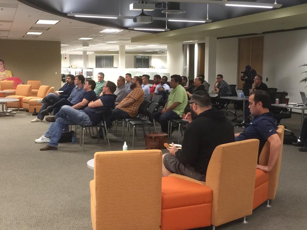 epiphanix's tweet photo. Enjoying our first #ocdevops http://t.co/oUSScs6Mn5