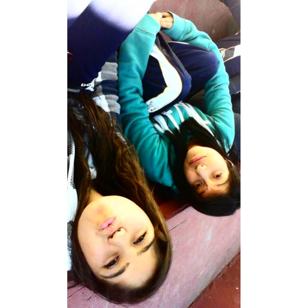 Fannytrdz's tweet image. De cabeza wiii #lesslie #Fanny