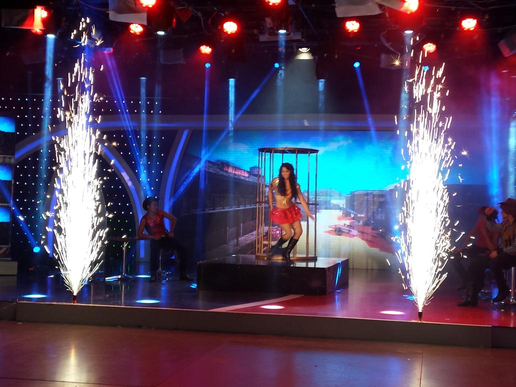 tcsoyelmejor's tweet photo. ¡@MarlaAtrevidaTC es la 1era #BombonAtrevido! ¿La estás viendo en su baile? Desde Milagro para TC Mi Canal. ¡Apóyala! http://t.co/wCxaMrHzY5