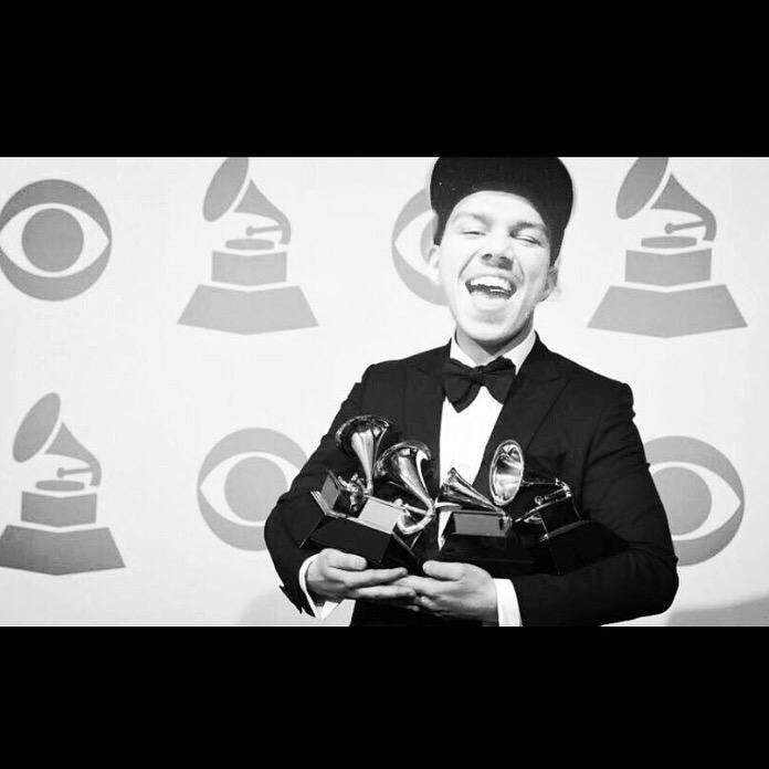 PHORAONE's tweet image. One day. Believe in yourself.