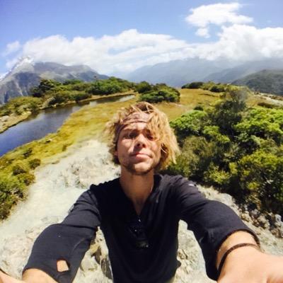 #ILoveAshtonBecause ashton is so beautiful