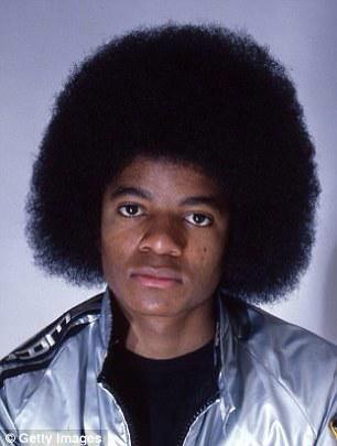 Looking at this pic would u be goin crazy I he sang all your fav songs or if he had invented the moon<a href="/tag/jetlife"class="tags"><span>#jetlife</span></a>