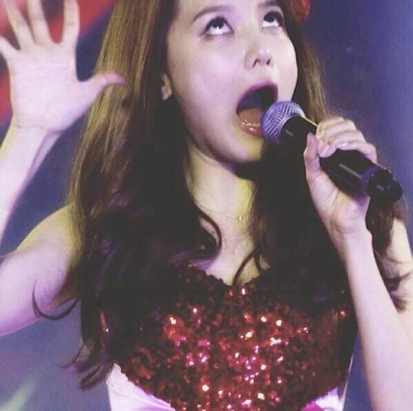 Happy birthday to Choi Sooyoung! 