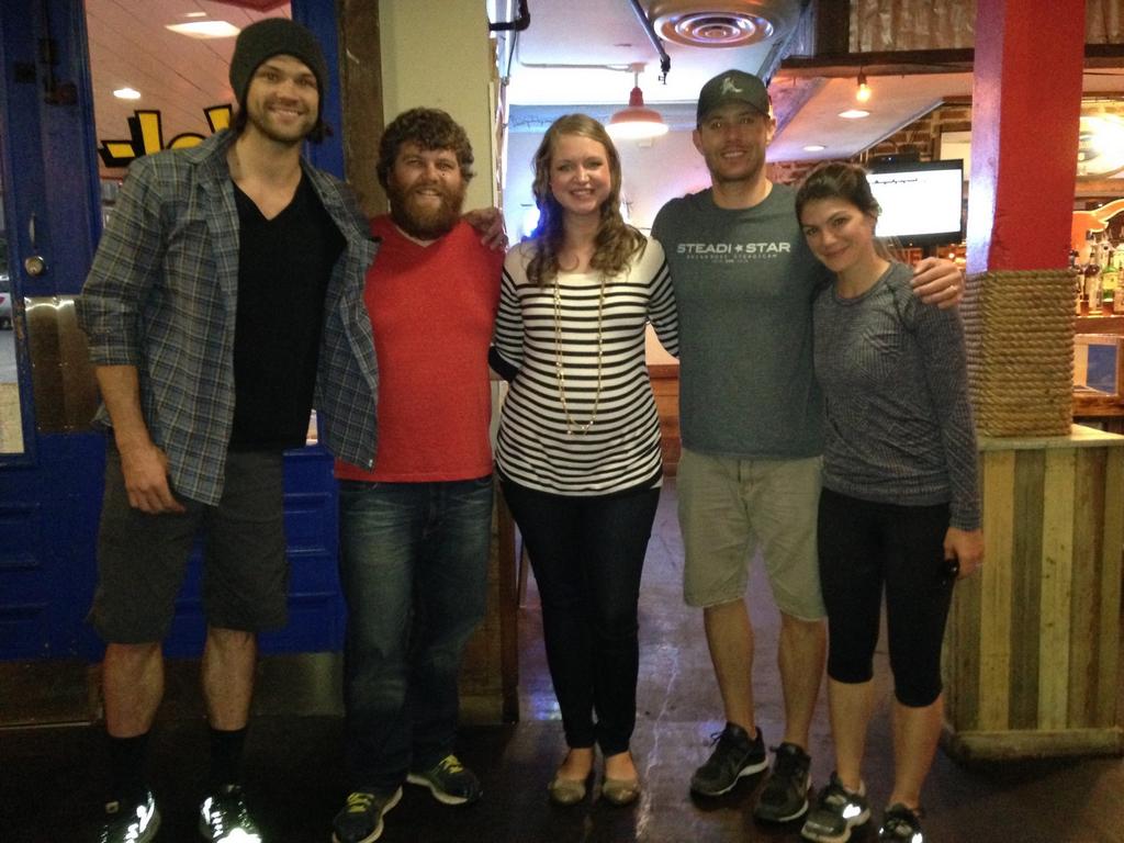 ellebee2450's tweet photo. Opened the door for Jensen Ackles, Jared Padalecki, their sweet families &amp; blow kisses back at their kids #thecrulife http://t.co/YnO0uEkRfX