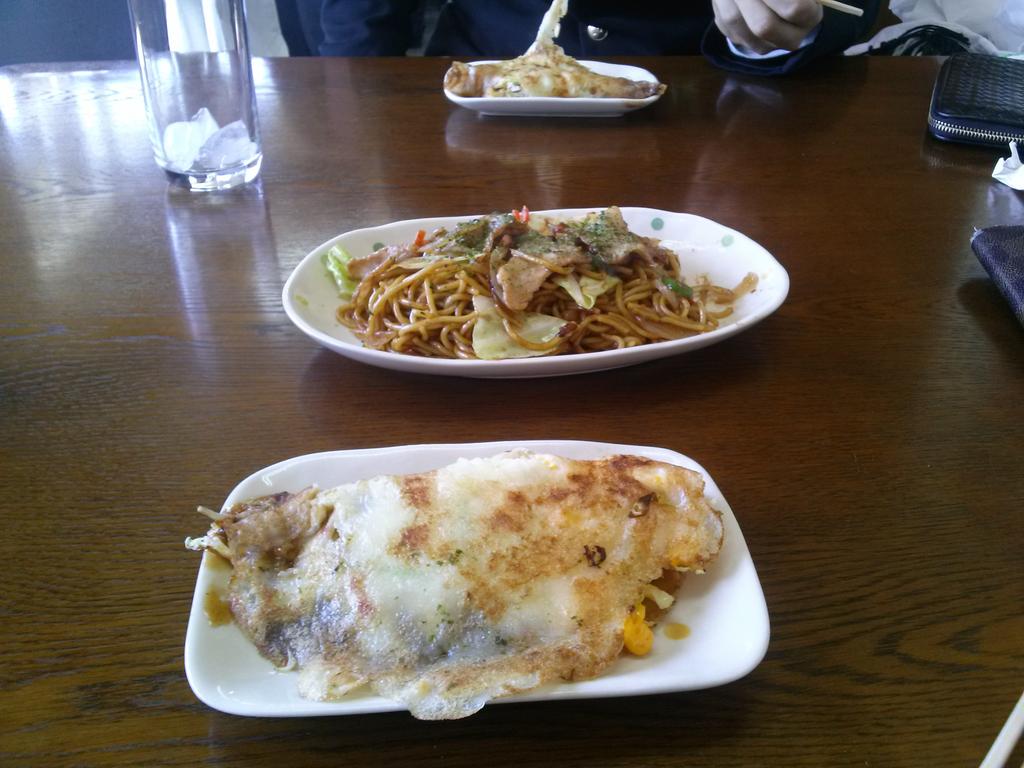 higamo0214's tweet photo. 入試おわった！
つかれたなーー笑
けっこう点数いいとおもうわ

で、福山と食べにきてるなぅ！ http://t.co/8DcoiZrhZt