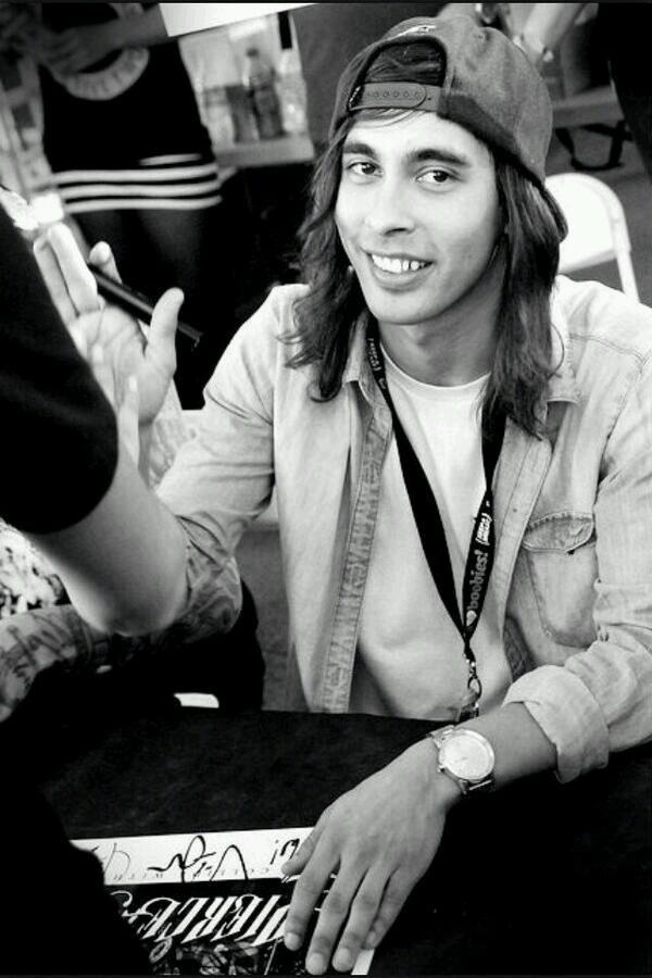 HAPPY BIRTHDAY VIC FUENTES 