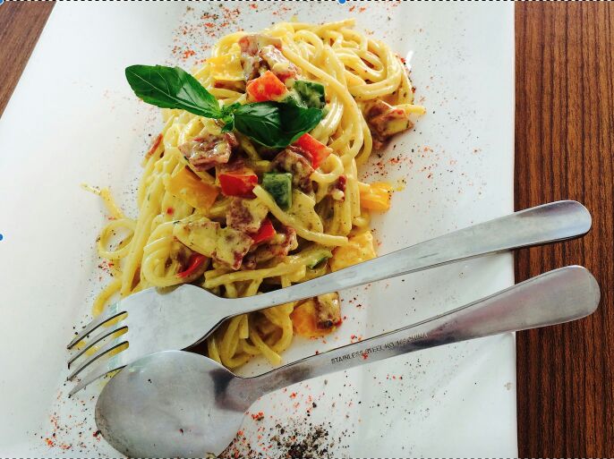 Retro_Gourmet's tweet photo. It's lunch time.. Spaghetti Aglio Olio from Retro Gourmet will be a perfect choice 😀 #retrogourmet http://t.co/QIhFO96rIN