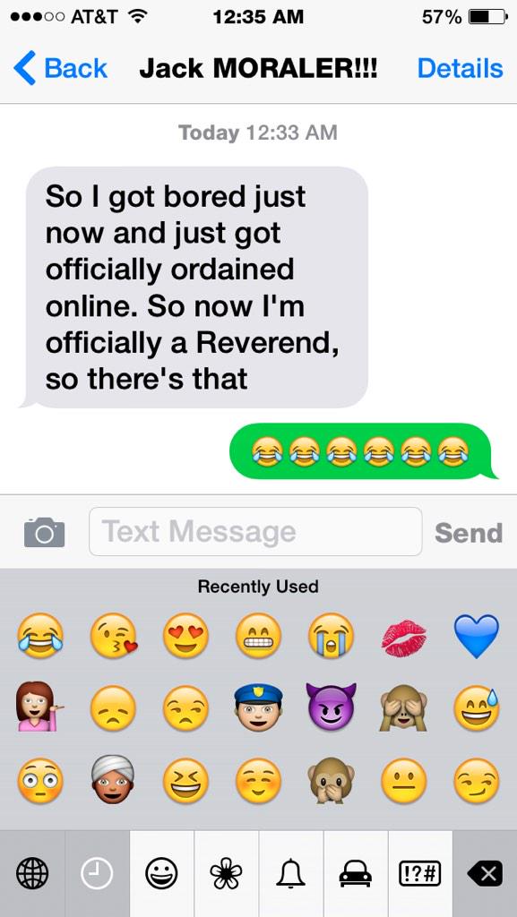 Lauren_Blair20's tweet photo. The shit he sends me sometimes 😂😂. If anyone needs his service just let me know 😂😂 http://t.co/zkaBoWOfBr