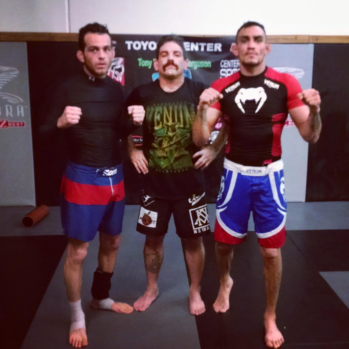 TonyFergusonXT's tweet photo. #UFC184 Gangster Rolling Session #10PCM Style @coach.casey @caincarrizosa #ElCucuy #FightP... http://t.co/hdm7rBEVMx http://t.co/L5kz02FkxU
