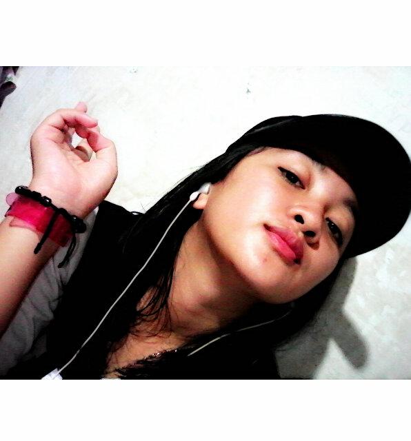 liyasrd's tweet photo. Hi♬ http://t.co/LNnQoiHaxB