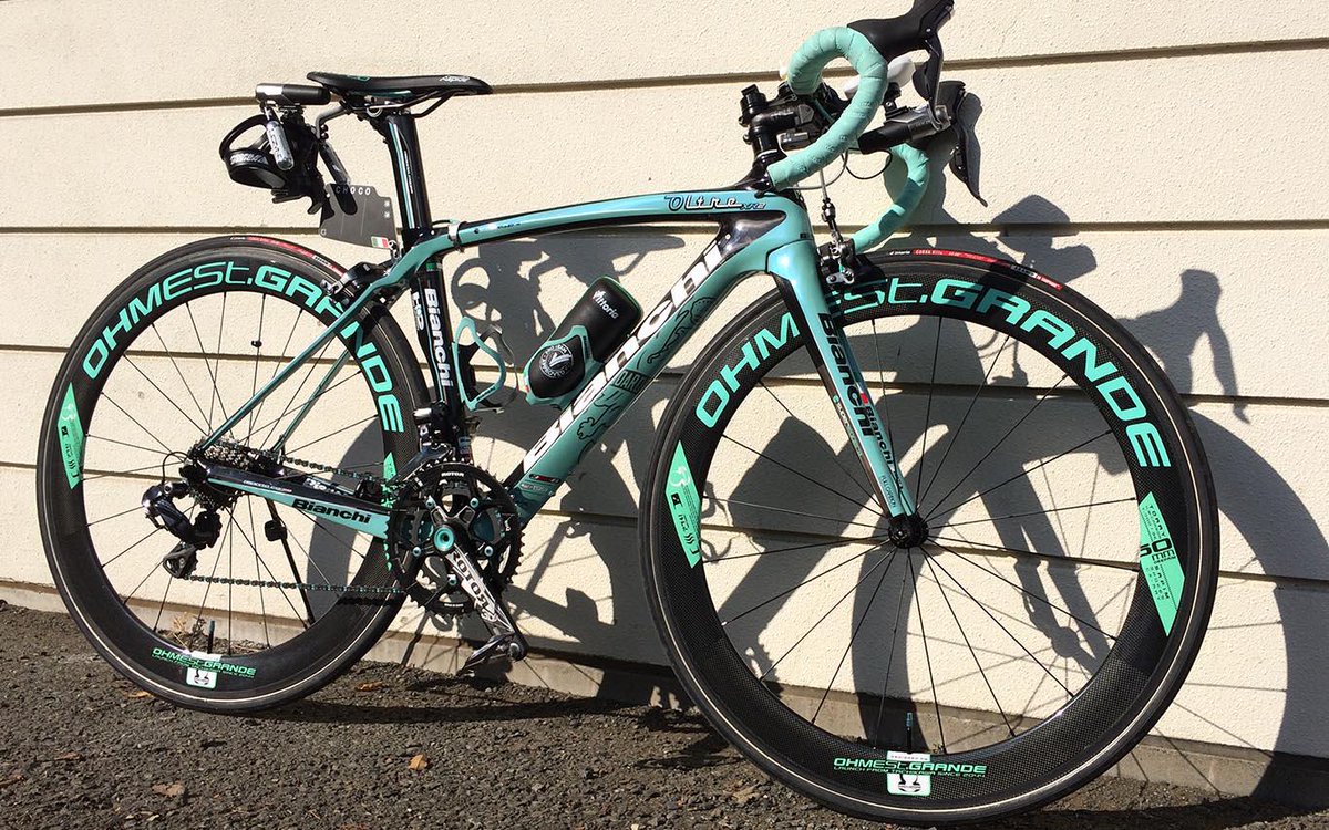 カーボンホイール 60mmハイト ディープリム リム高60mmと88mmのカーボンチューブラーリムで手組み