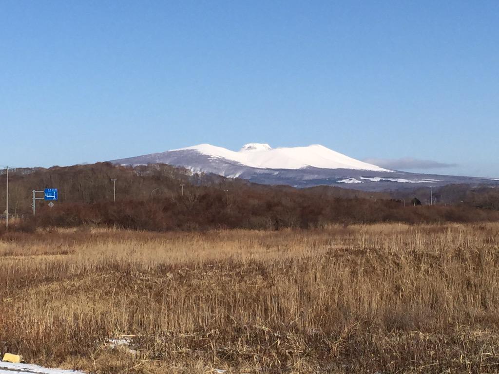 630fumi630's tweet photo. 冬の樽前山 http://t.co/KYf5eEsFer