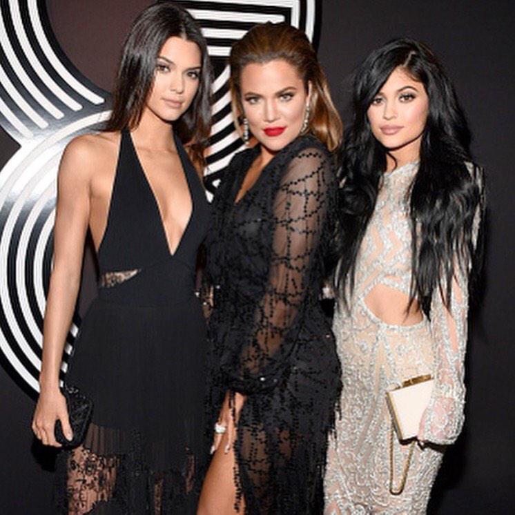 KimKardashian's tweet photo. WAIT WHAT?!?!?! HOW HOT ARE MY SISTERS!!!!!!!! OMG I NEEDED TO POST SOME GORGEOUSNESS THIS MORNING!!!!! 🔥🔥🔥 http://t.co/x2Kxb91gkN
