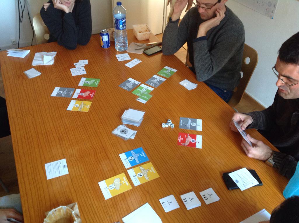 tatorstudio's tweet photo. On teste #Plouf! à @IntactileDesign avec @chrisCesar34, @gontardd, @thomaspaillot ! http://t.co/vrdY6kD0SR