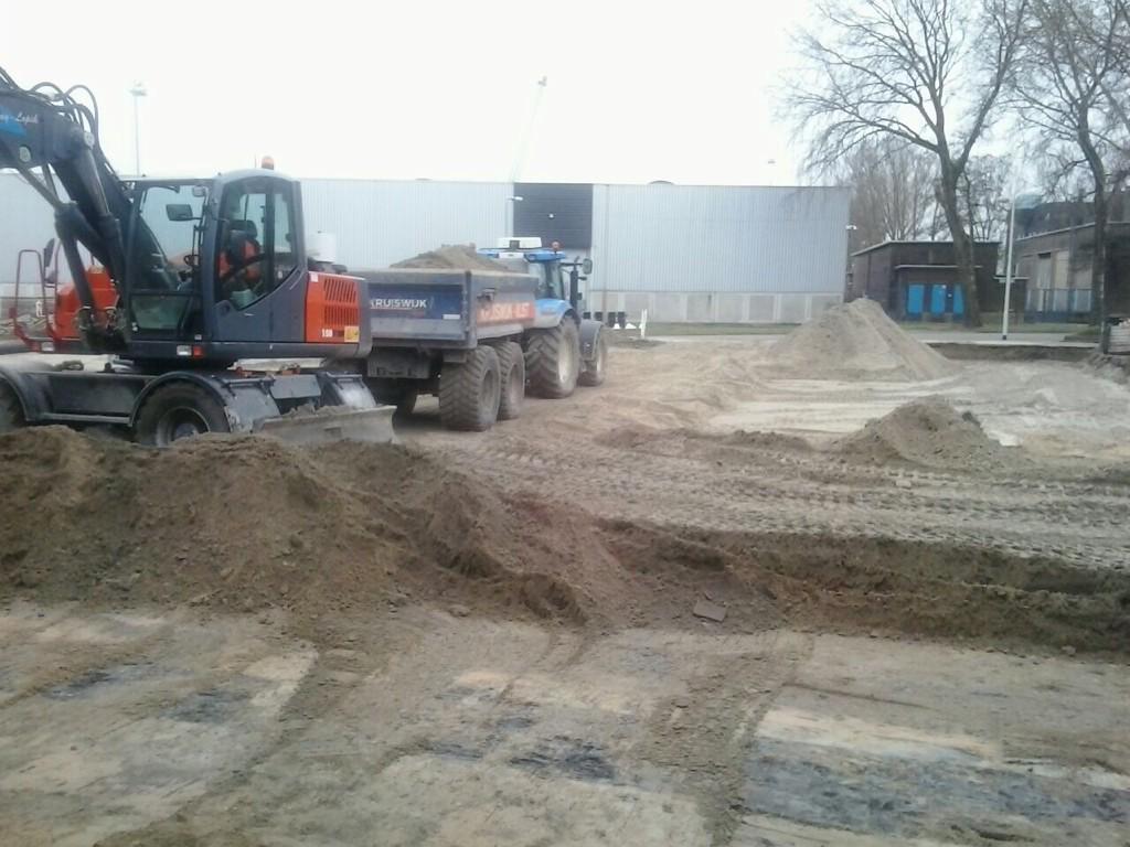 Dokkaffee's tweet photo. De Heijplaatstraat ligt de komende maand open door wegwerkzaamheden. Tip: gebruik onze ingang aan de Ditectiekade 30 http://t.co/Kq83ZmuJwX
