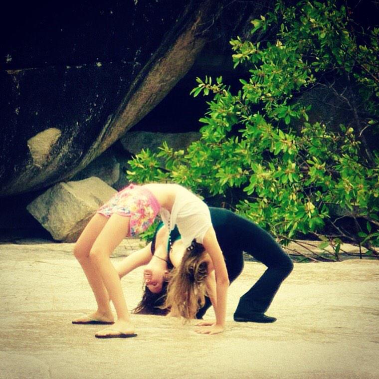 AmyMunce's tweet photo. Doing a bridge on a bridge with my bestie while 4wd!!!! http://t.co/2OBB2IEONj