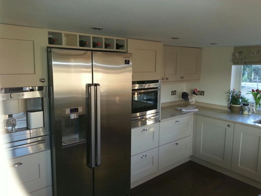 tsmithkitchens's tweet image. #builtinamericanfridgefreezer #warmingdrawer #coffeemachine #combioven #quartz #qualitykitchen