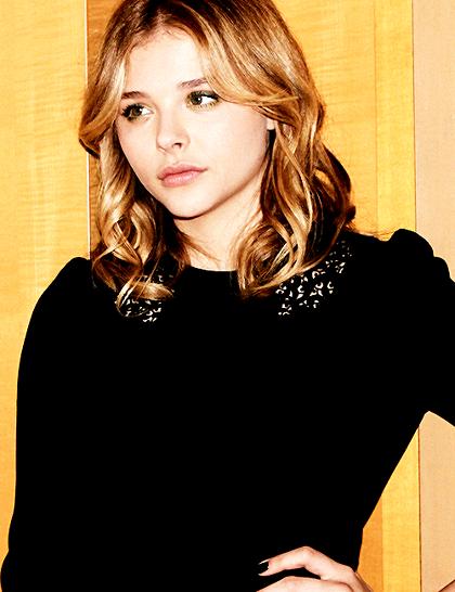           , Chloë Grace Moretz 18          ! Happy birthday my luv  