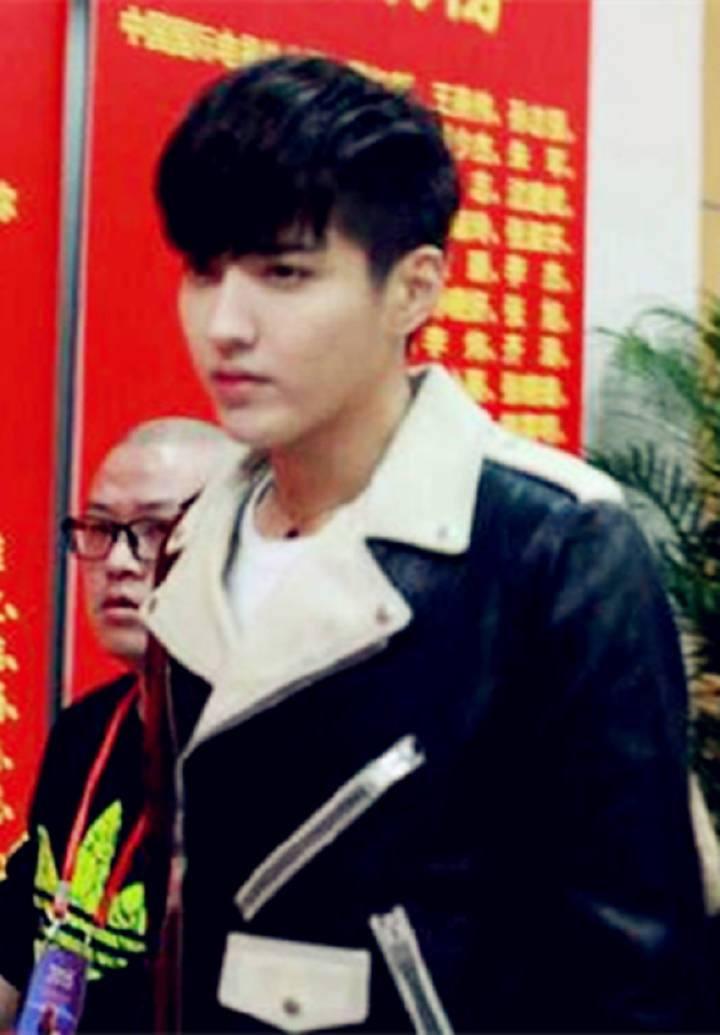 PartyNUNA's tweet photo. อาตี๋กะอาหมวยมาซ้อมอีกแล้ว *ตะกุย TL * 
#KrisHan At CCTV Spring Festival 
#CCTVspringfestival #牛鹿  #FanHan http://t.co/nu0Jf8HEN2