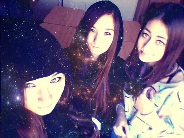Gemenele's tweet photo. 🌟⭐Be like a star beautiful to look at, but impossible to catch. ⭐🌟 http://t.co/3cS4bSbsmd