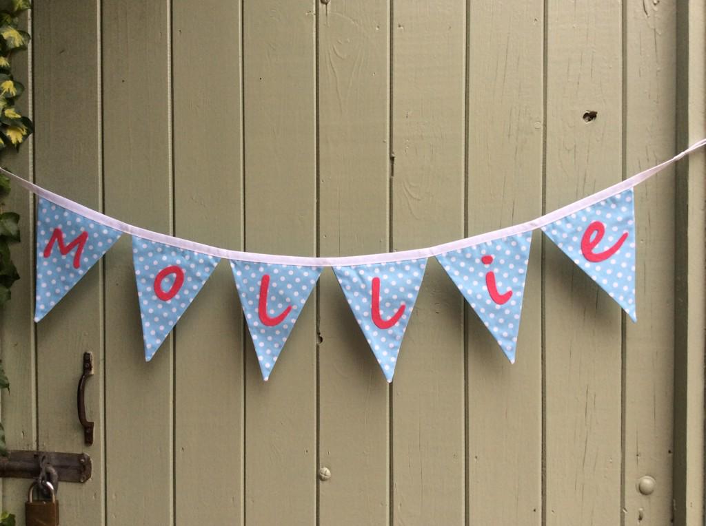 Becandboo's tweet image. Matching bag and bunting!
#personaliseddrawstringbag #bunting #personalised