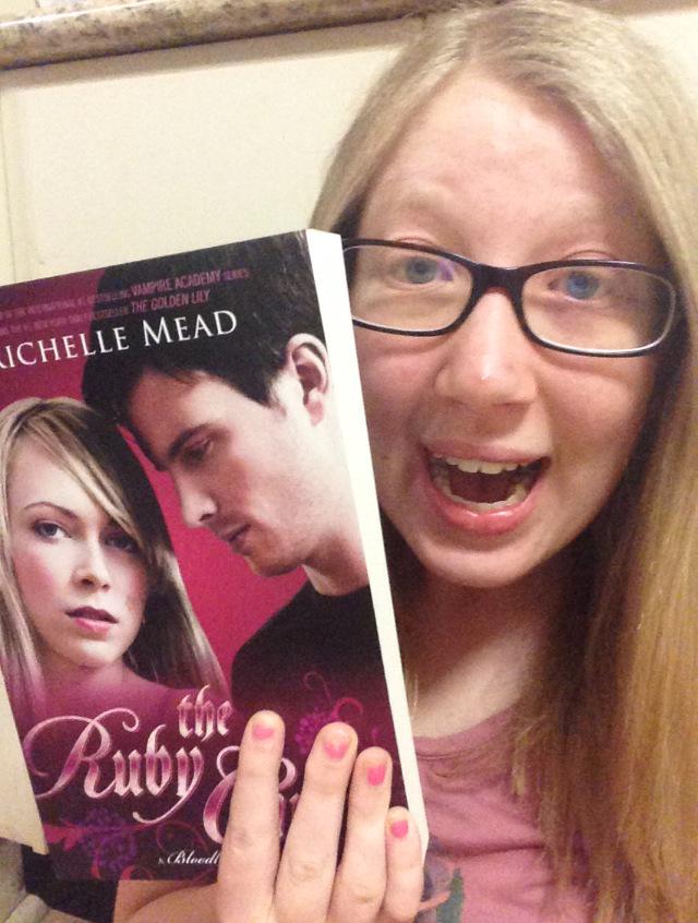 vivj32's tweet photo. The look on my face doesn't begin to show my excitement #RubySelfie @RichelleMead @PenguinTeenAus @BloodlinesBooks http://t.co/8dmw0Lr549