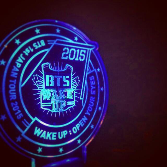 B9ecKKECcAArhje.jpg:large