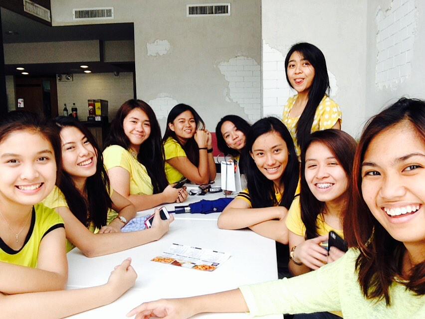 celineabique's tweet photo. #butasbulsa #bezties http://t.co/i800OWhYE9