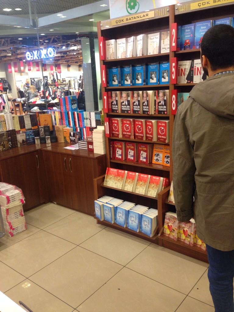 D&amp;R Best Sellerda ilk rafa yerleşmişiz.
via <a href="/incicaps/">İnci Caps</a>