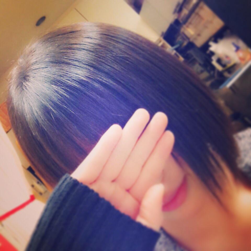 moomorin_'s tweet photo. 縮毛矯正したよ💓じぶんのお店で💓thank youママ😑👏👏👏 http://t.co/ifY1l1uNBD