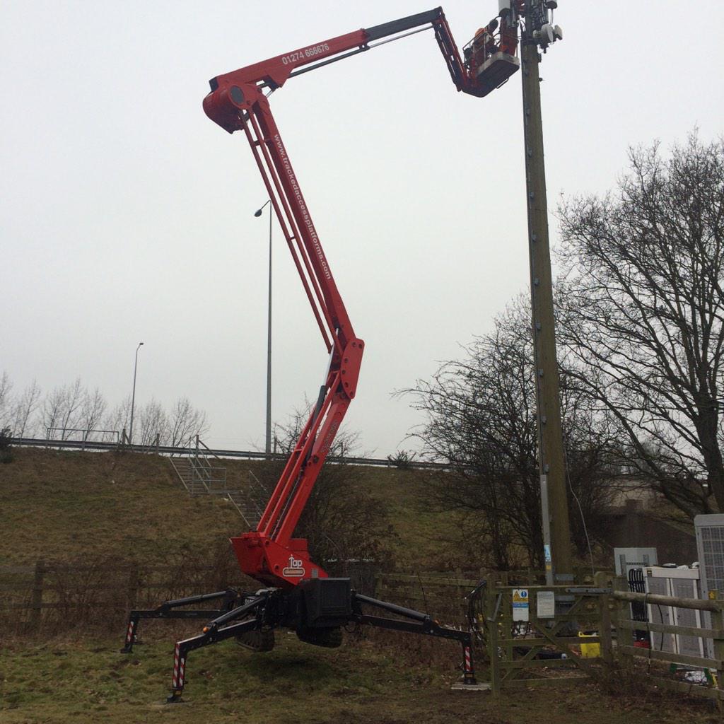 Telecoms in #Derby #22.10m #spider #platform #tracks #fields #horses