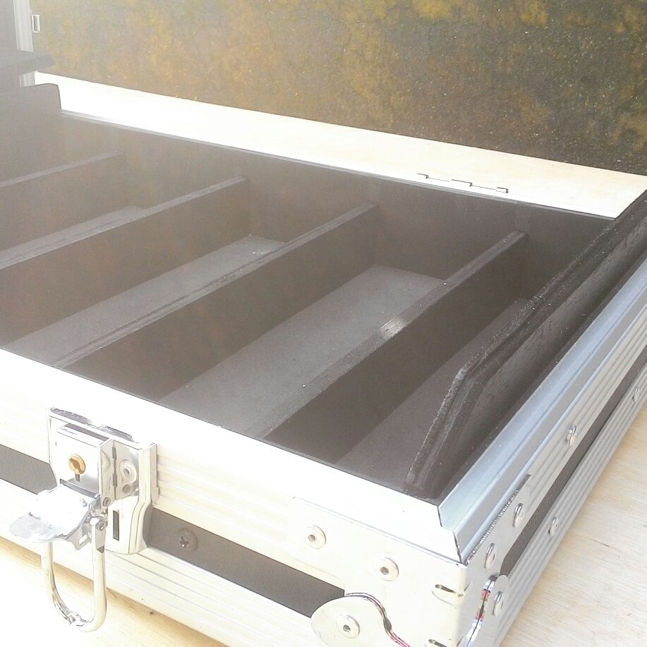 Inside multi media case 64x32x15