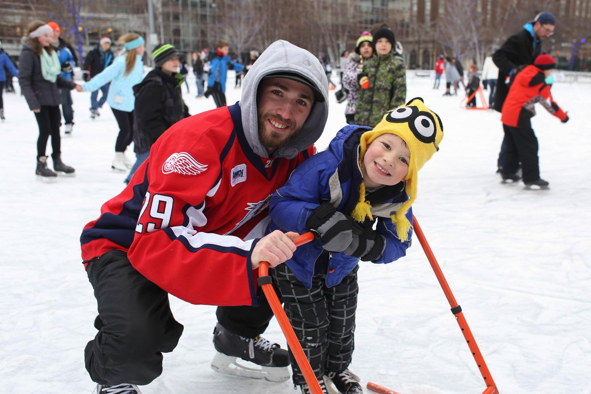 griffinshockey's tweet photo. The Griffs have been busy in the community the past few days! Visit Community on the app for photos. #GRGCommunity http://t.co/RXsio2crnM